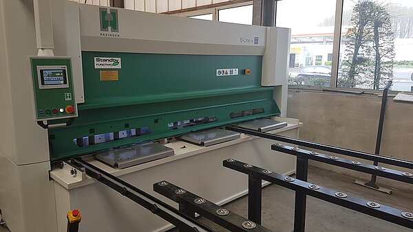 Schwingschnittschere Hezinger-CutLine B13-3000
