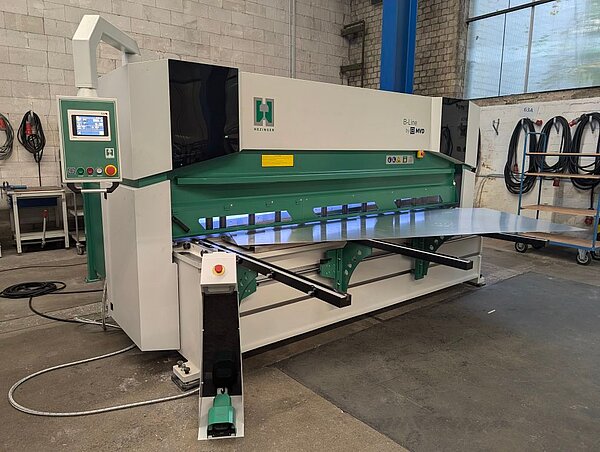 Schwingschnittschere Hezinger-CutLine B08-3100