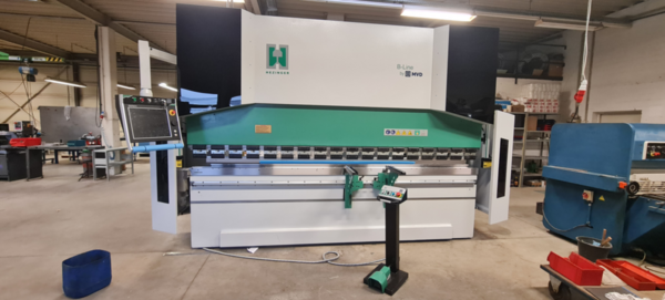 Gesenkbiegepresse Hezinger-PressLine B270-3700