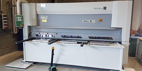 Schwingschnittschere Hezinger-CutLine B13-3000