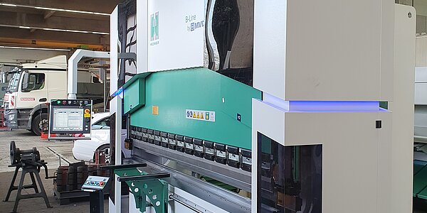 Gesenkbiegepresse Hezinger-PressLine B220-3100