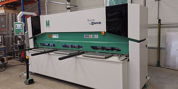 Schwingschnittschere Hezinger-CutLine B06-3000