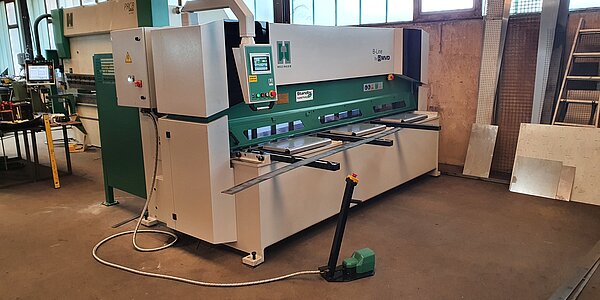 Schwingschnittschere Hezinger-CutLine B06-3000