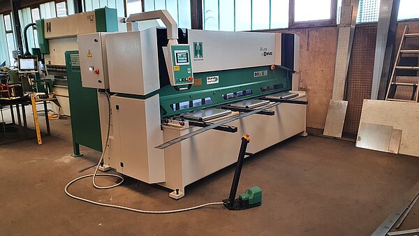Schwingschnittschere Hezinger-CutLine B06-3000