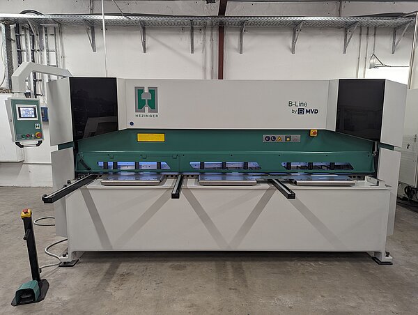 Schwingschnittschere Hezinger-CutLine B06-3100