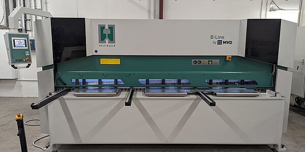 Schwingschnittschere Hezinger-CutLine B06-3100