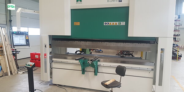 Gesenkbiegepresse Hezinger-PressLine B175-3100