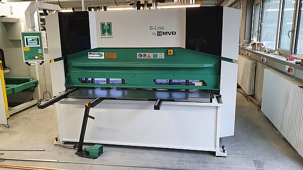 Schwingschnittschere Hezinger-CutLine B10-2100