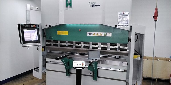 Kantpresse Hezinger-PressLine A100-2100