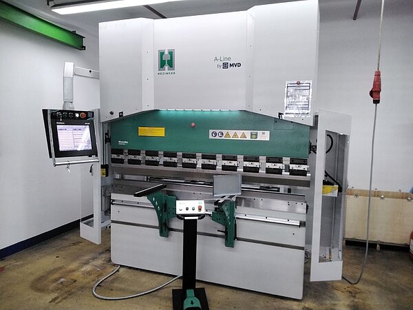 Kantpresse Hezinger-PressLine A100-2100