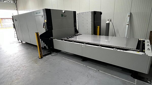 Laserschneidanlage Hezinger-LaserLine HLB1530