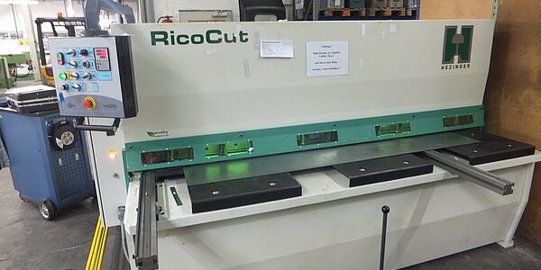 Industrie-Tafelschere Hezinger-CutLine HGR3006
