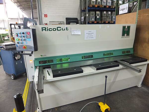 Industrie-Tafelschere Hezinger-CutLine HGR3006