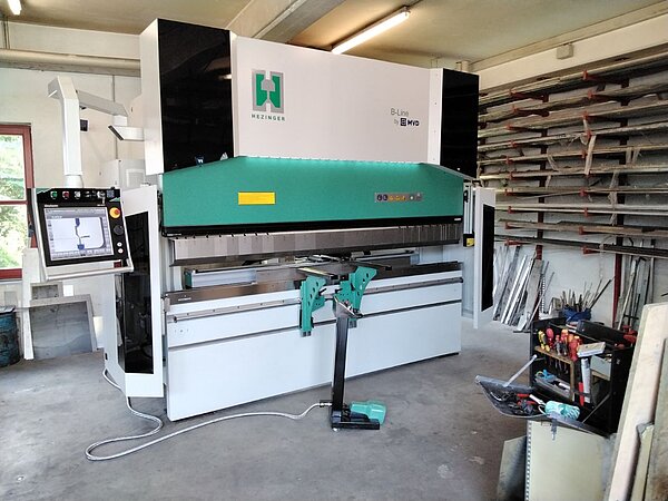 Gesenkbiegepresse Hezinger-PressLine B220-3100