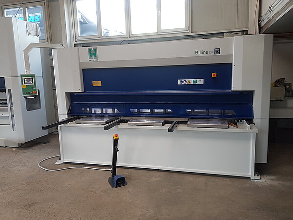 Gesenkbiegepresse Hezinger-PressLine B320-3100