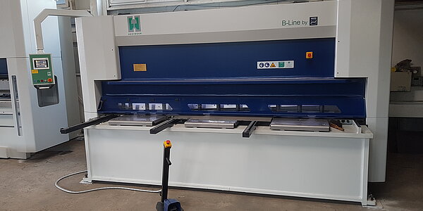Gesenkbiegepresse Hezinger-PressLine B320-3100