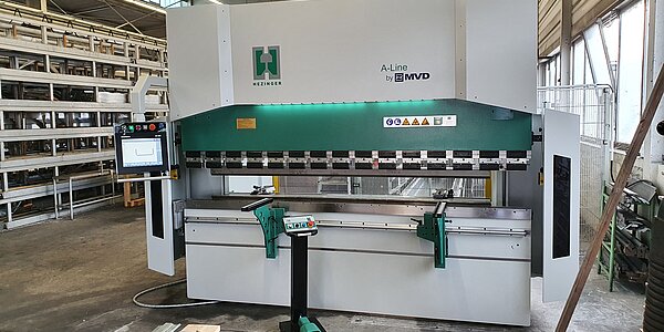 Kantbank Hezinger-PressLine A175-3100