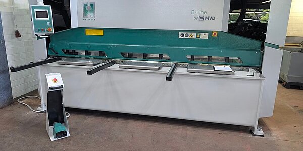 Schwingschnittschere Hezinger-CutLine B06-3100