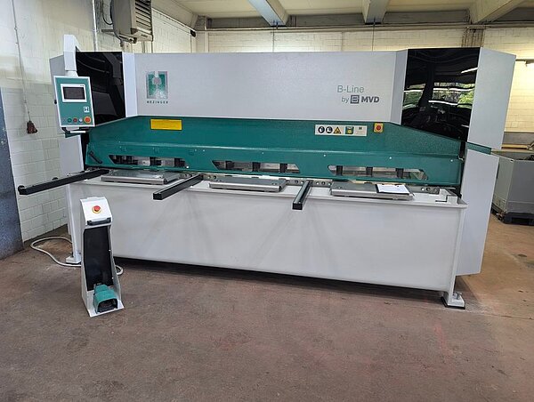 Schwingschnittschere Hezinger-CutLine B06-3100