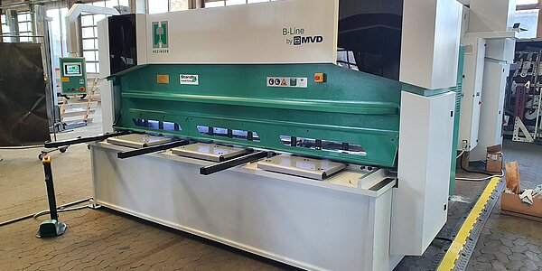 Schwingschnittschere Hezinger-CutLine B13-3100