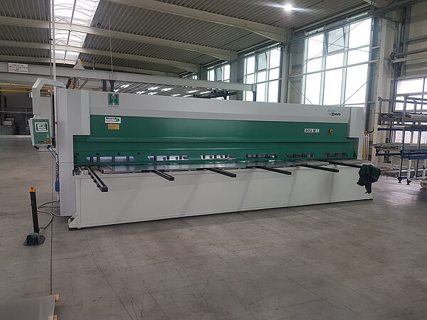 Schwingschnittschere Hezinger-CutLine B06-6000