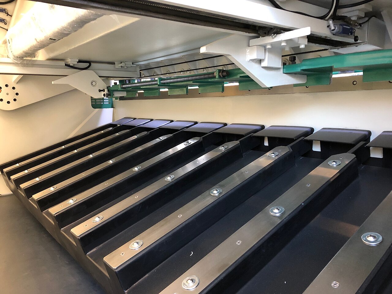 Blechhochhaltung der hydraulischen Schlagschere C-Line