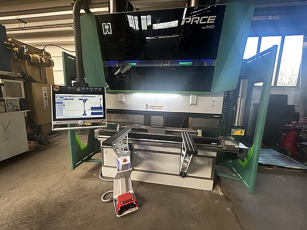 Industrie-Abkantpresse Hezinger-PressLine PRCE08020