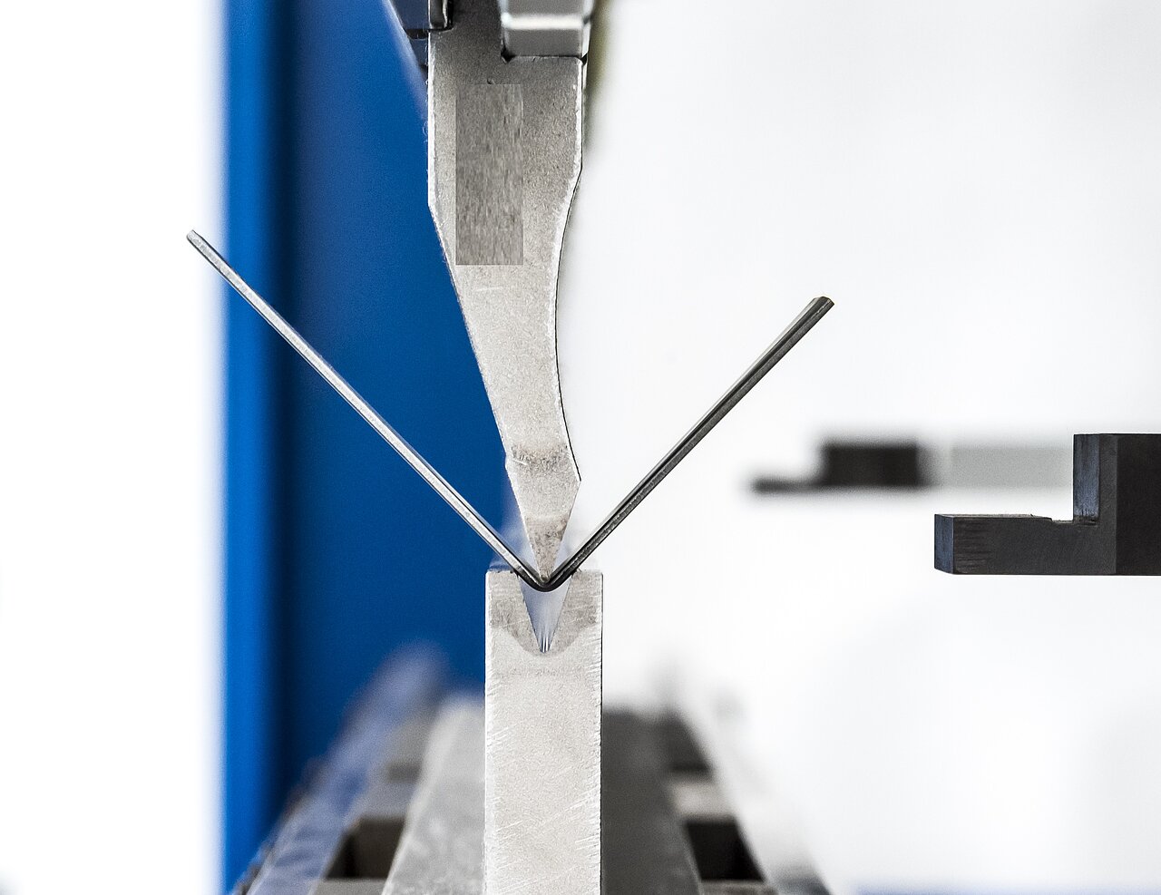 Biegewinkel-Messung der hydraulischen CNC-Abkantmaschine PRCN aus der industrie-Baureihe