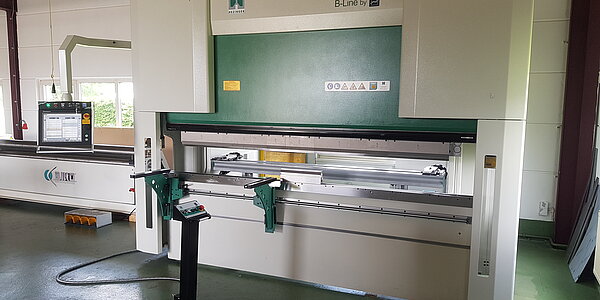 Gesenkbiegepresse Hezinger-PressLine B175-3100