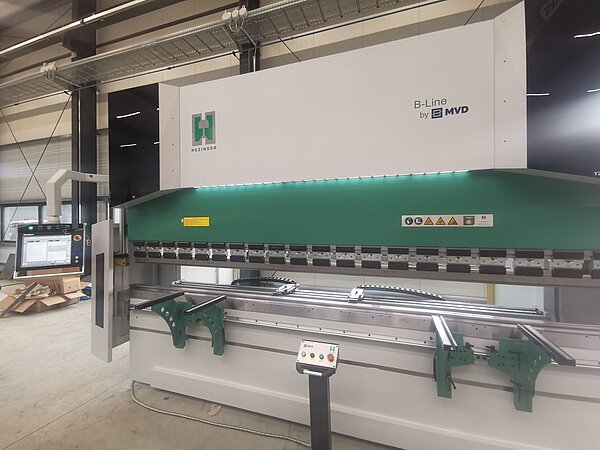 Gesenkbiegepresse Hezinger-PressLine B270-4100