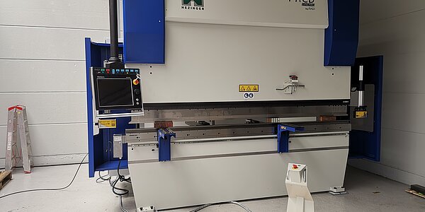 Abkantpresse Hezinger-PressLine PRCB16030