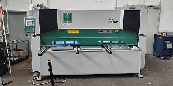 Schwingschnittschere Hezinger-CutLine B06-2600