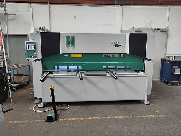 Schwingschnittschere Hezinger-CutLine B06-2600