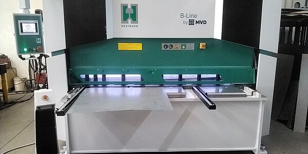 Schwingschnittschere Hezinger-CutLine B08-2100