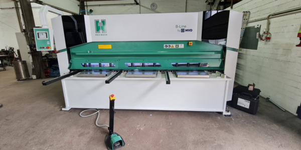 Schwingschnittschere Hezinger-CutLine B10-3000