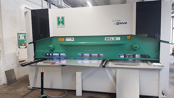 Schlagschere, DNC-Kulissenschere Hezinger-CutLine C13-3000