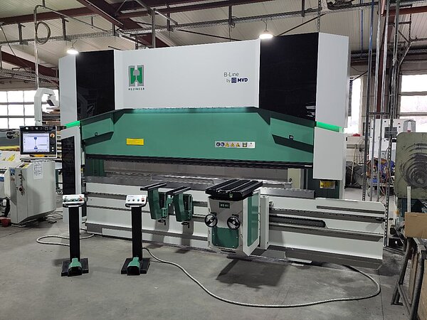 Gesenkbiegepresse Hezinger-PressLine B175-3700