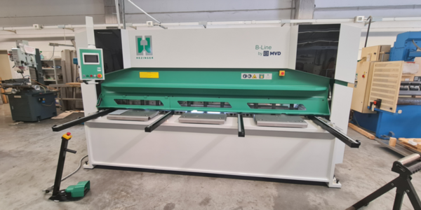 Schwingschnittschere Hezinger-CutLine B10-3000