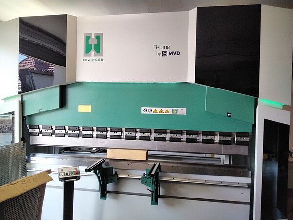 Gesenkbiegepresse Hezinger-PressLine B220-3100