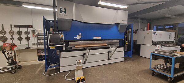 Industrie-Abkantpresse Hezinger-PressLine PRCB20035