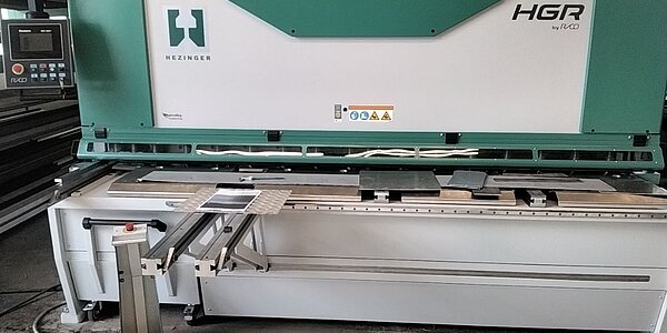 Industrie-Tafelschere Hezinger-CutLine HGR3010