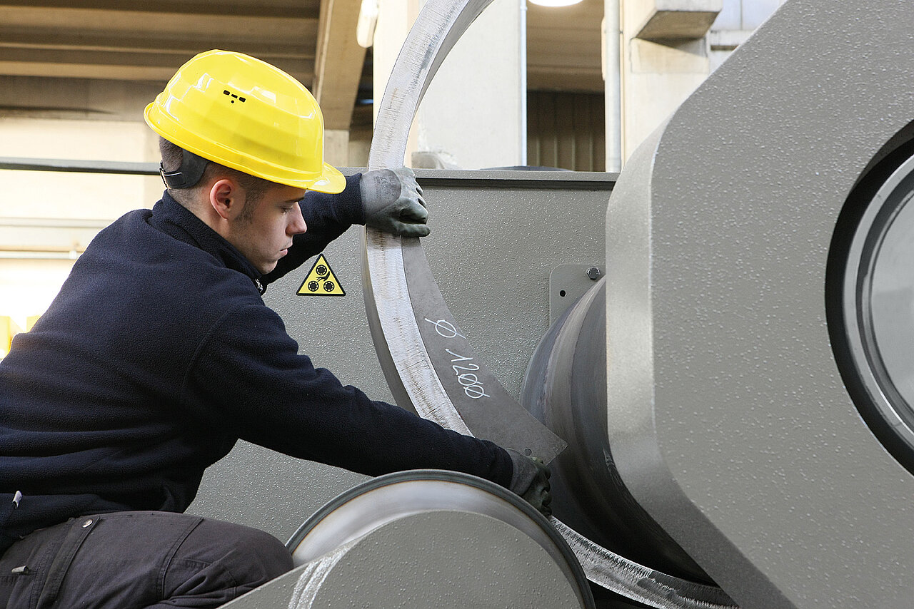 Beschreibung der 4-Walzen Rundbiegemaschine MG4R