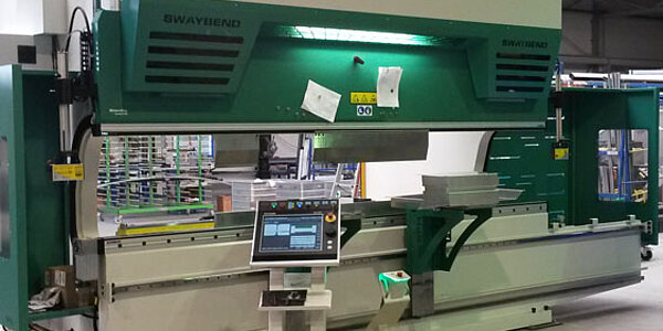 Industrie-Abkantpresse Hezinger-PressLine PRCN40040