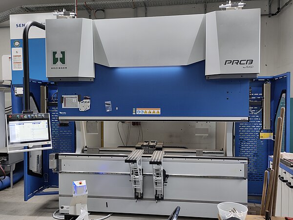 Industrie-Abkantpresse Hezinger-PressLine PRCB30030