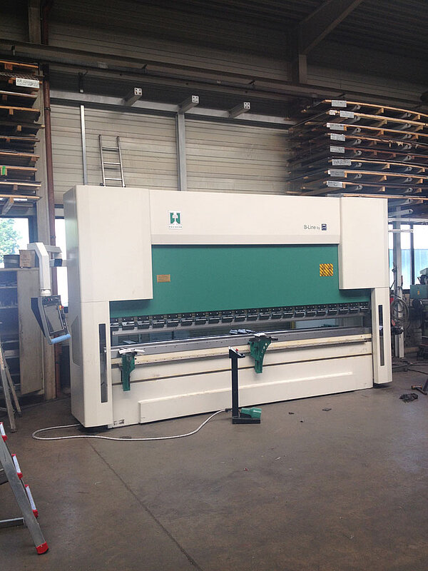 Gesenkbiegepresse Hezinger-PressLine B320-4300