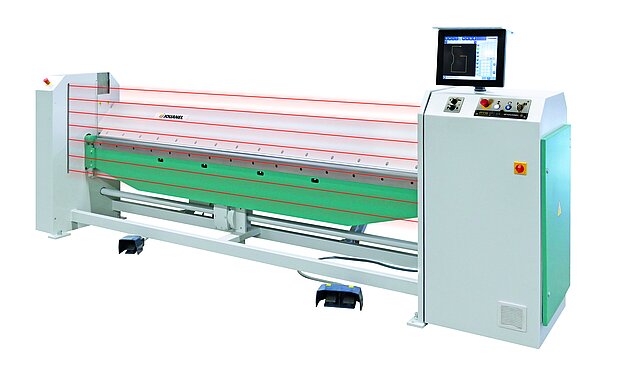 Lichtgitter: Absicherung der Schwenkbiegemaschine für schnelle Zustellgeschwindigkeit