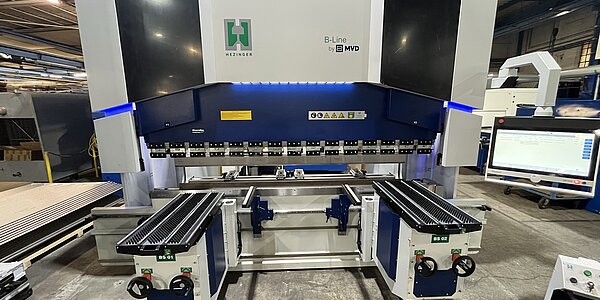 Gesenkbiegepresse Hezinger-PressLine B2200-3100