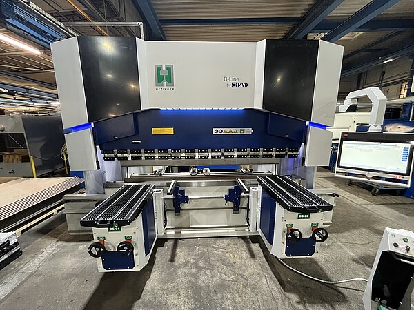 Gesenkbiegepresse Hezinger-PressLine B2200-3100