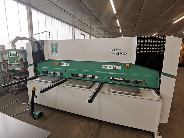 Schwingschnittschere Hezinger-CutLine B06-3000