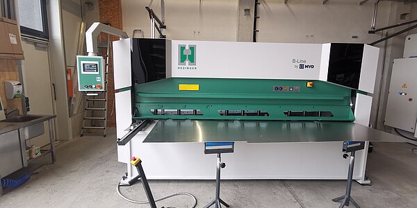 Schwingschnittschere Hezinger-CutLine B10-3000